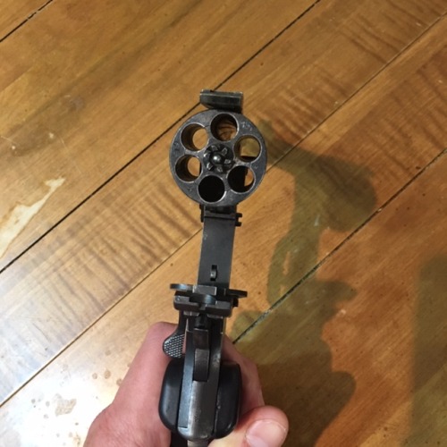 yeoldegunporn:Enfield No2Mk1 Dated 1935, and re-arsenaled 1952. Despite not having the ** designatio