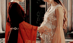 As Roberts Army Marched On Kings Landing, The Mad King Sent His Own Wife And Child Away, But Kept My