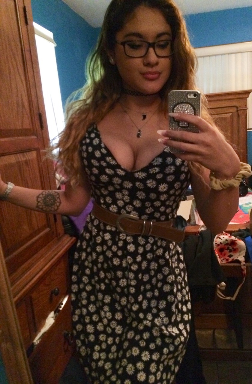makethatkittenpurr:  I’ve been turning a lot of heads today in this ^.^