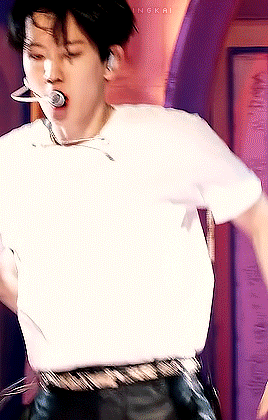 BAEKHYUNPineapple Slice, 240908