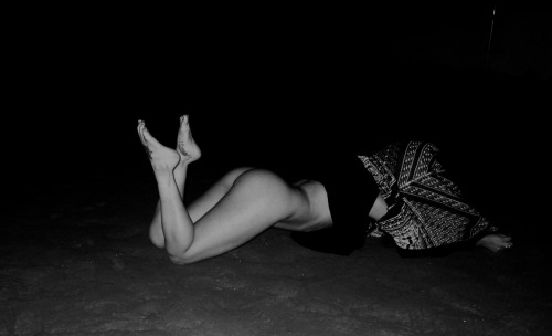 a-femmefatalist:  A Public Affair