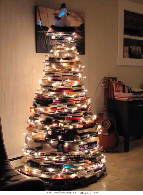 Книга с окошками + панорама. Новогодняя елка. Незначительная вмятина