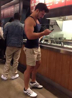 gaysexyp0rn:  txttuguy:  redplanetking:  Being hot at the nearest Chipotle!    Oh fuck yes!  Is it me or do his legs look… Weird ???