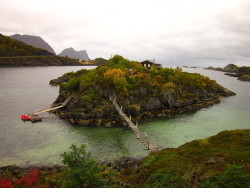 cabinporn:  Cabin next to Senja Island, Norway in the Arctic Ocean. Submitted by Nicolas Schoof.  I knew it was in Norway the minute I saw this pictureI must say that my trip to Norway this summer has been one of the most enriching moments of my life.