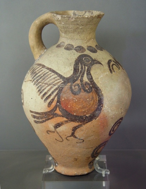 Late Cycladic/Minoan jug with a painting of a bird.  Artist unknown; ca. 1600 BCE.  Now in the Natio