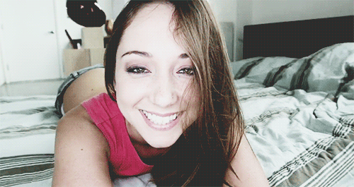 glamourgirljill:  iwantocheatonmyman:Who is cheating tonight?? puts up hand ….