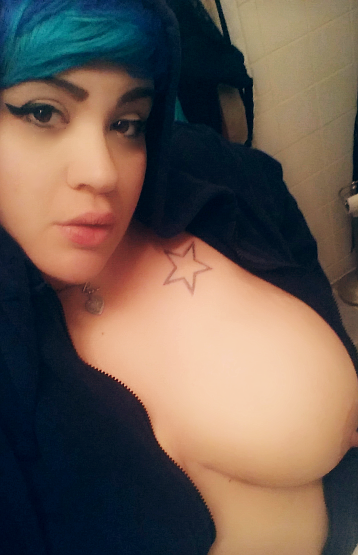 bewbieblog:  Y’all need more Jenn/justabebopbaby in your lives. Yes LAWD