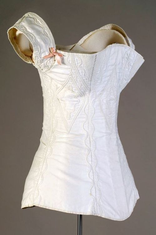 aperfumedpearl:White cotton corded and stitched corset, ca 1830s
