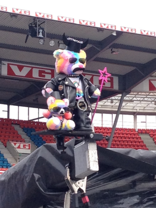 elfandbroomstick: RBB/ Teddy Mercury &amp; Sugar Bear have been looking fierce during OTRA.(cred
