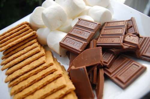 foodishouldnoteat:  if you love food follow my blog! 