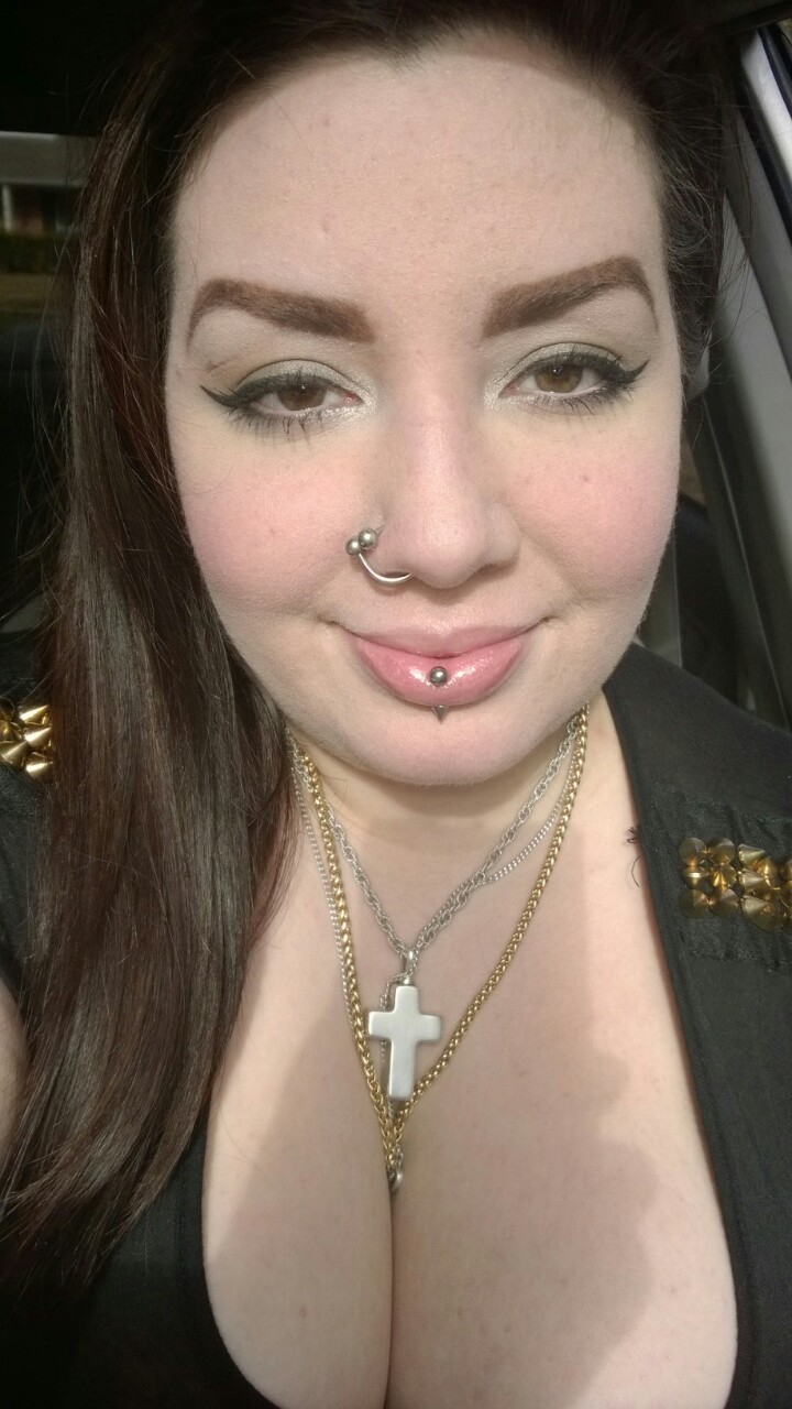dirtylikebutts: Submitted by HTXXX Texas.  I know some of you must love big natural