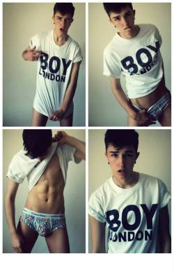 sexyboysbeingsexy.tumblr.com post 117500258239