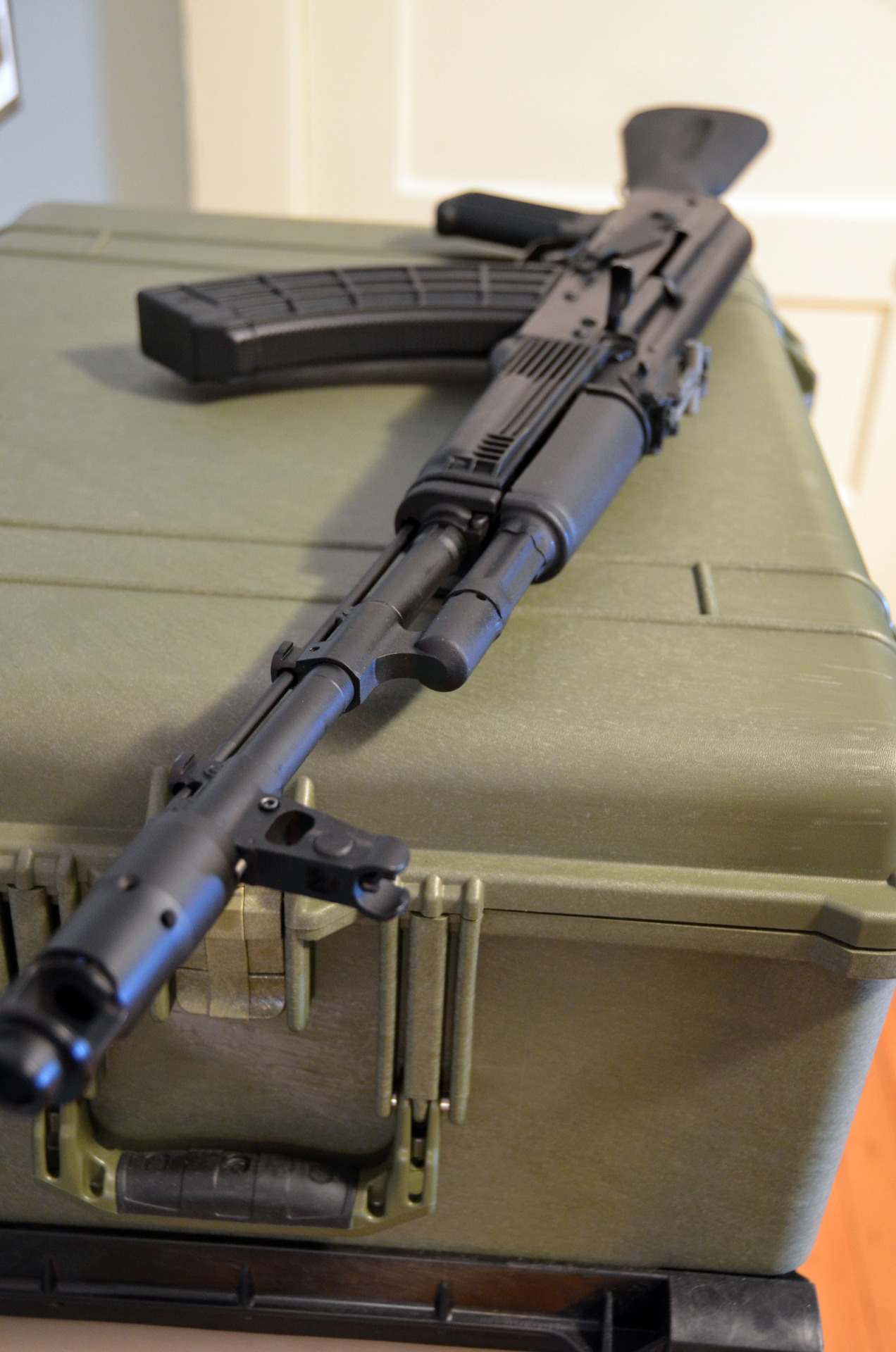 A blog dedicated to firearms and debating gun control