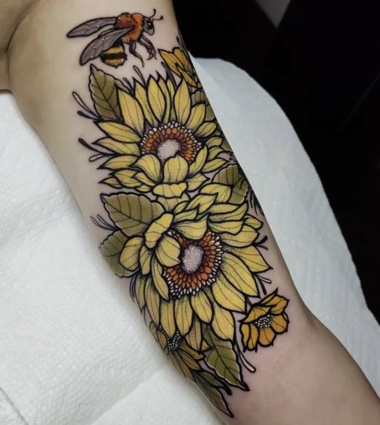 25 Best Bee Tattoo Ideas for Women  Beautiful Dawn Designs