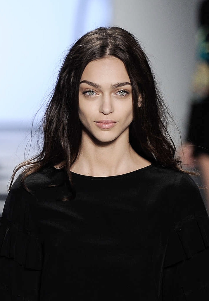 runwayandbeauty:  Zhenya Katava - Details at Nicole Miller Spring 2015 | NYFW. 