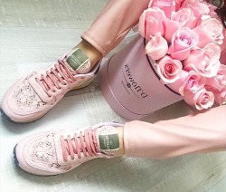 bestofbarbie:  👑 luxury Barbie blog 👑