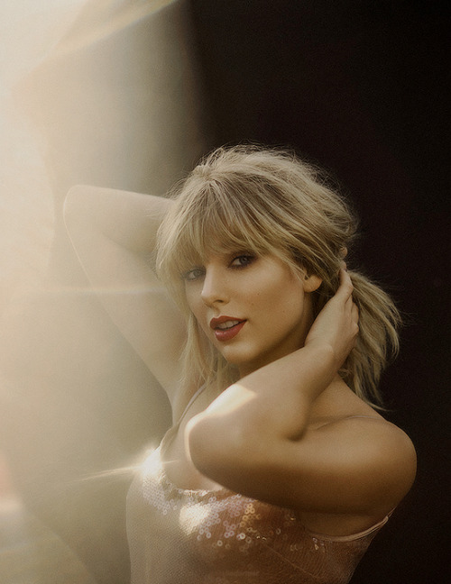 nateliedormer:Taylor Swift for People Magazine ‘People of the Year 2019′ Issue   Scorchio