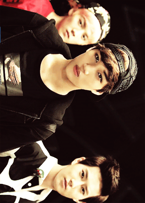 sexualjongin:  kmexoplanet: OT12 EXO GROWL TEASER  OMFG 