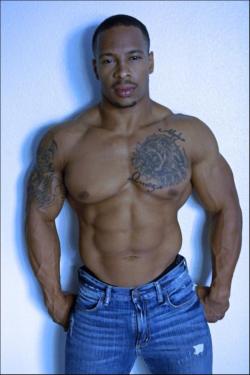 Sevrdsaint:  Lamar Gordon 