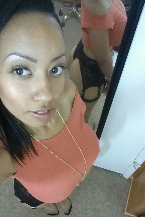 thicksexywomen:  dctoncat:  Vickie6 V6 Mafia adult photos