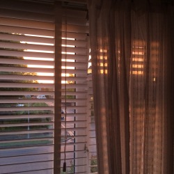 sadometric:  the sunset was so beautiful yesterday and made my room look pretty 