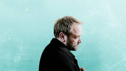 hallowedbecastiel:for @crowley-trash