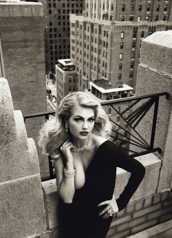 katesmoss:  Kate Upton in Vogue Italia November