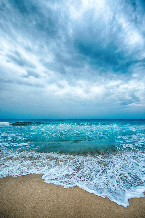 ponderation:  Kenting Beach 02 by yewkwangphoto  waaaaaaaaaaaaaaant