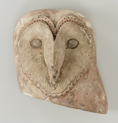 ganymedesrocks:Tyto Alba barn owl, is a Ptolemaic Period, 664–150 BC (Egypt) limestone  with polychr
