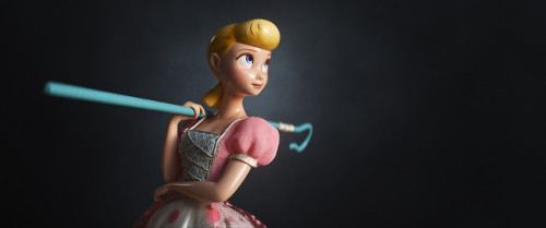 Portrait lighting studies rendered by Phil Shoebottom for Pixar’s Toy Story 4. (source)