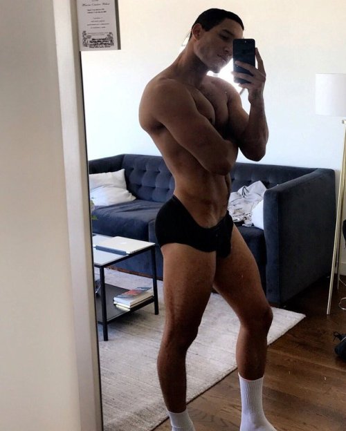 dominicanblackboy: Sexy gorgeous fat papi ass Greg Kelley and that fat dick bulge!