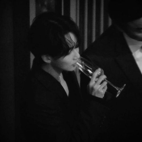 Tease ||yjh||