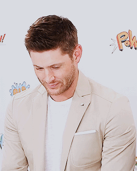 hallowedbecastiel:x