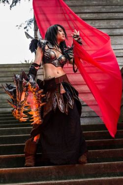 cosplayhotties:  Sarkhan Vol , Banefire @