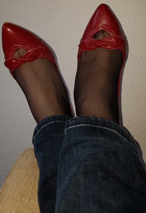 Me today jeans black sheer tights and heels its raining xx