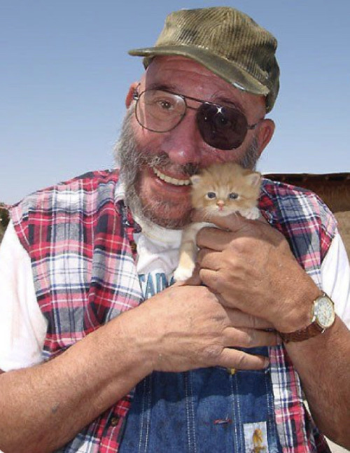 Horror Icons With Their Pets Part 2