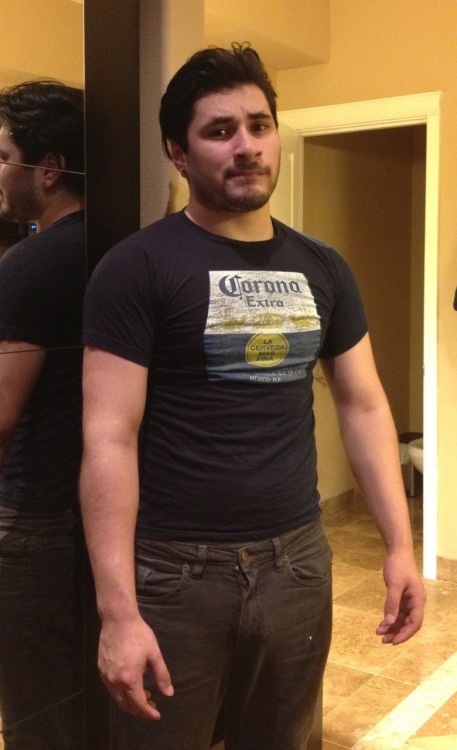 mikeyjablonski:  It’s me! Any questions? Kinda bored.