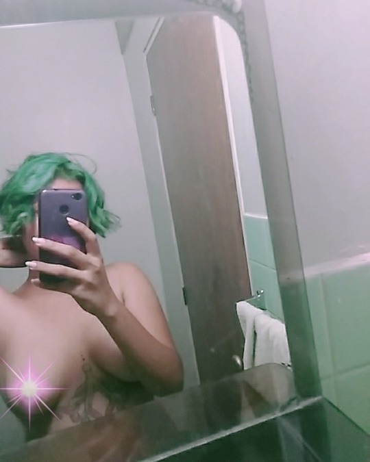 fantasthiccsg:  Ig: fantasthiccsg  #mirror #sexy #altmodel  Follow me on IG for more @fantasthiccsg . Thanks for your support. #dd/lg #dd/bg #daddy’s #Thicc #daddy’s #dd/lg #kidnap me daddy #daddy #kink #candycoateddaddy #dd/bg #roleplay #dd/lg