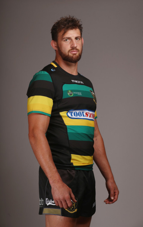giantsorcowboys:  Guy FridaysLoving The New Haircut On Tom Wood.Give Me Wood, Baby!Woof!!