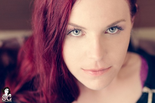 past-her-eyes:  Litha Suicide litha.suicidegirls.com For South African SuicideGirls 