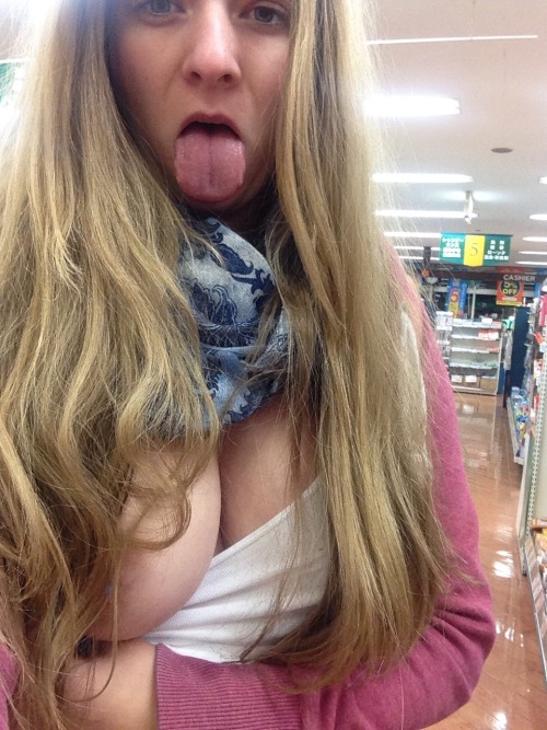 lilperv16: Getting on display in the supermarket !