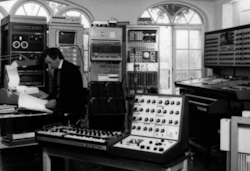 cococonk:  Peter Zinovieff  “British engineer and inventor of Russian ethnicity, most notable for his EMS company, which made the famous VCS3 synthesizer in the late 1960s. The synthesizer was used by many early progressive rock bands such as Pink