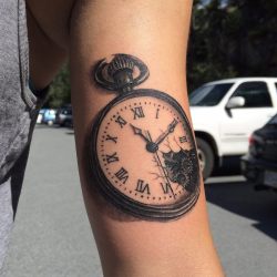 tattoos-and-modifications:  Broken clock