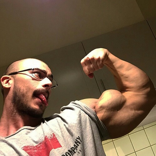 ultramasculinity:  anonscissors4me:  SCISSORS for ME! Ask Me A Question  Posts organized by tags Archive  |  Things I Like  |   List of Tags |  WRESTLING Tags  |  MUSCLE Tags  |  FUCKING Tags | Follow Me  If you touch it, you will cum…I