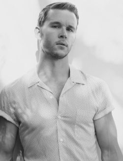 harryazz:    ryan kwanten bello magazine