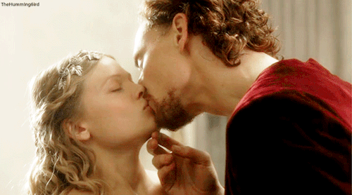thehumming6ird:‘There is more eloquence in a sugar touch of them than in the tongues of the French c