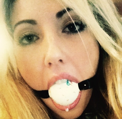 tiedtales: Beth was never one to swallow. adult photos