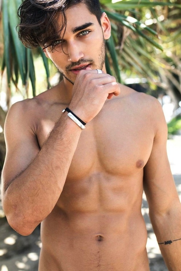 hotmen-addiction: