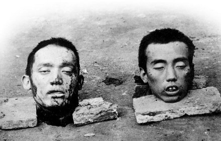 The heads of Liu Fuji and Peng Chufan, executed during the Chinese Revolution in 1911.