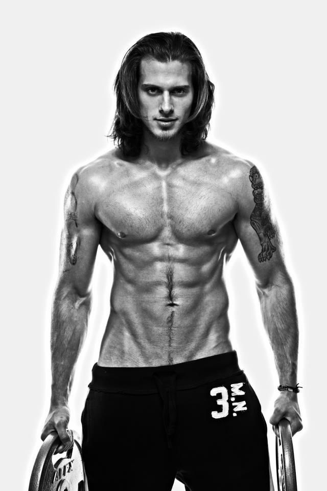 mitos:  Mads Kolkin Sarastuen by John Andresen (2013) 